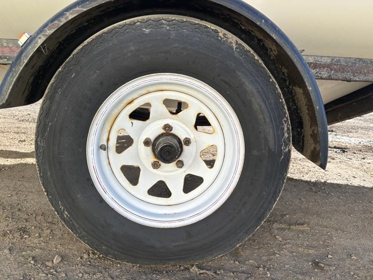 1995-unknown-trailer-image-38