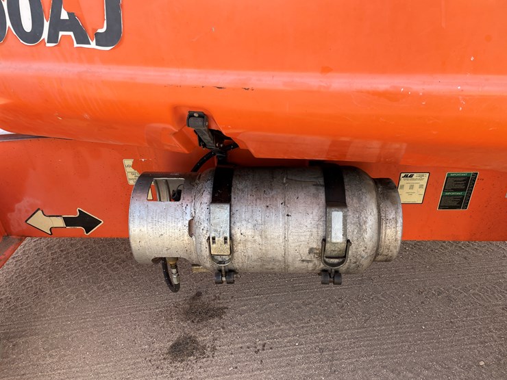 #3999-•-jlg-lift-600-aj-image-10