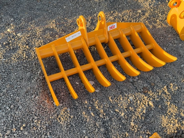 caterpillar-305-image-2