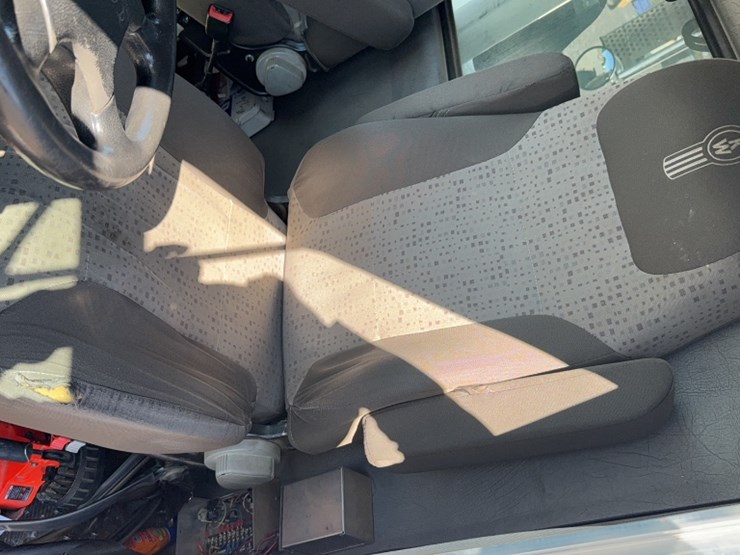 2015-kenworth-t370-image-18