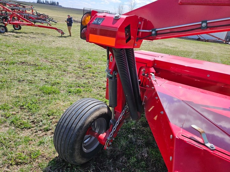 massey-ferguson-1393-image-30