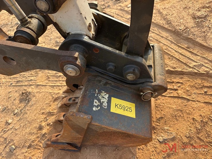 2020-bobcat-e26-image-16