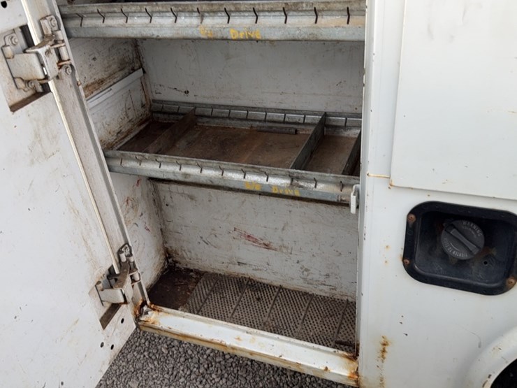 2012-dodge-2500-image-19