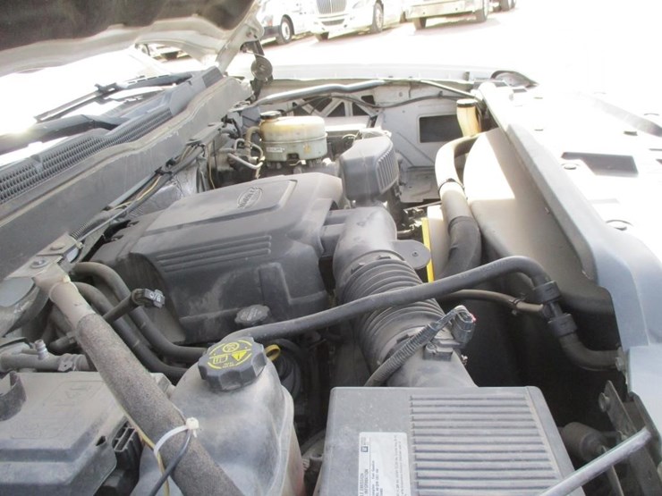 2017-chevrolet-3500hd-image-5