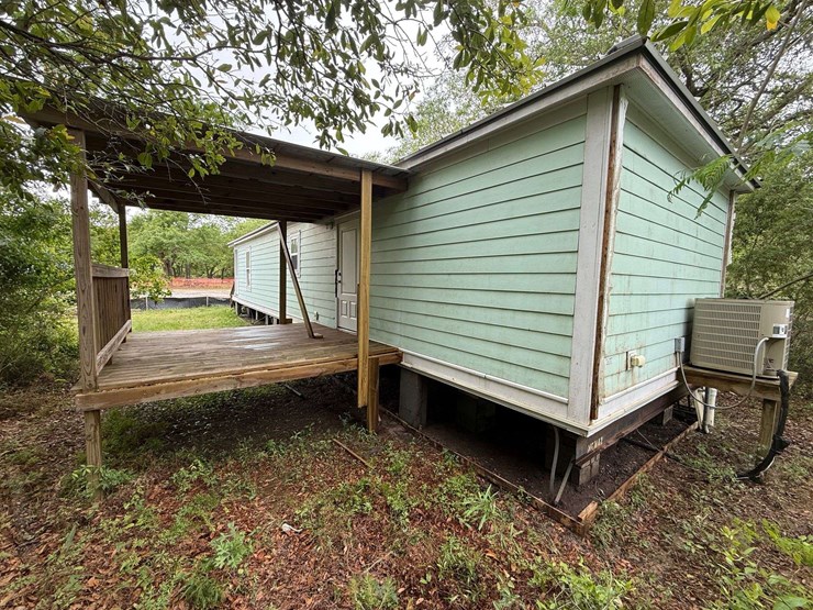 fema-cottage---2007-deer-valley-hb-mobile-home-image-2