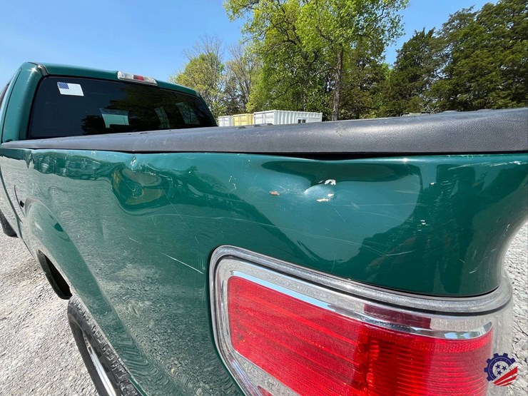 2011-ford-f150-xl-image-25