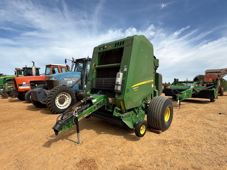 john-deere-460m-image-2