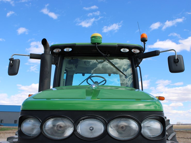 2012-john-deere-8270r-image-17