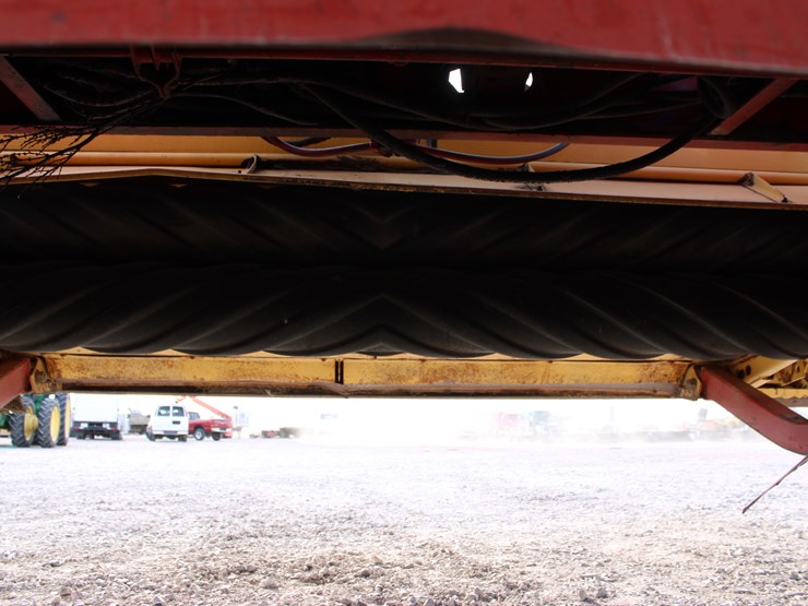 new-holland-2550-image-32