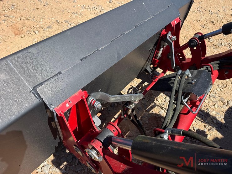 massey-ferguson-1736-image-8