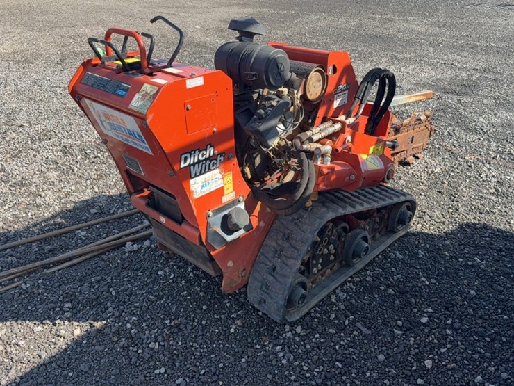 2019-ditch-witch-c24x-image-4