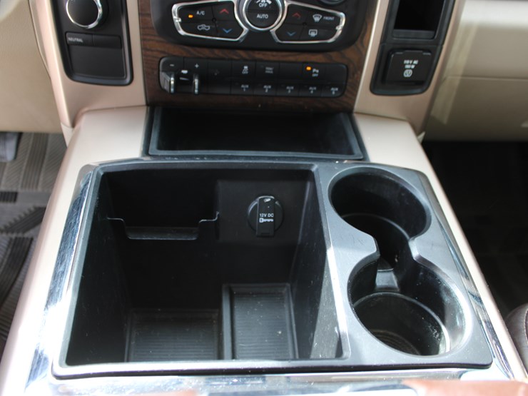 2015-ram-2500-laramie-longhorn-image-48