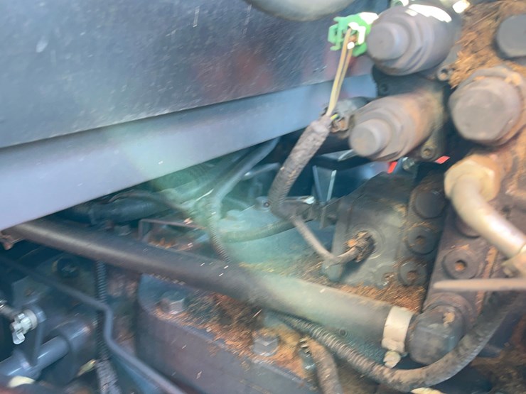 2016-kubota-m6-131-image-46