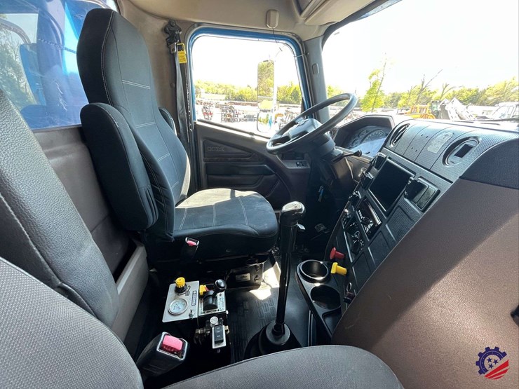 2018-international-hx620-image-68