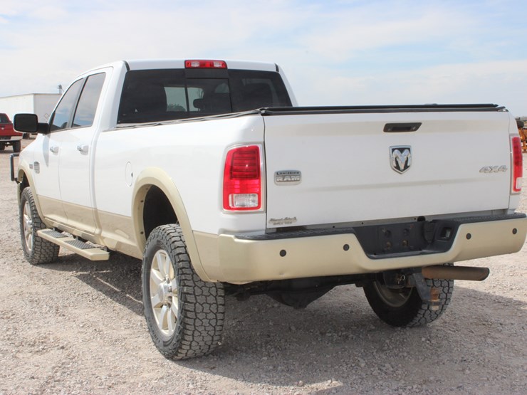 2015-ram-2500-laramie-longhorn-image-10