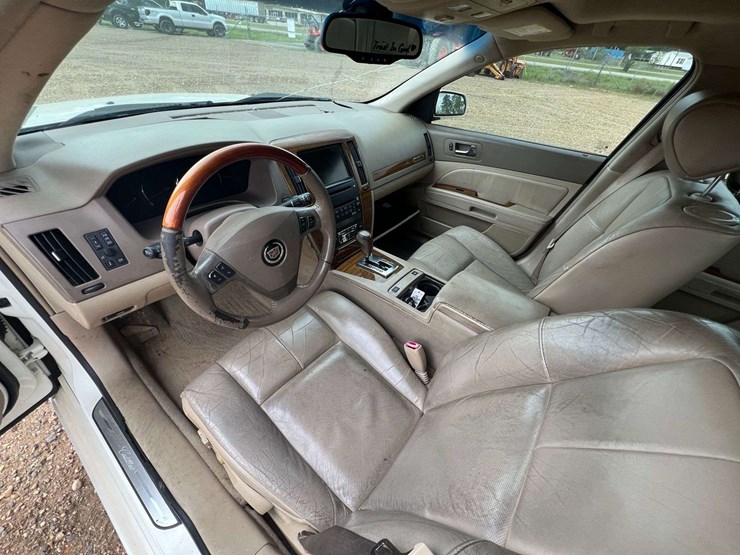2005-cadillac-sts-4-door-sedan-(225,311-miles)-image-11