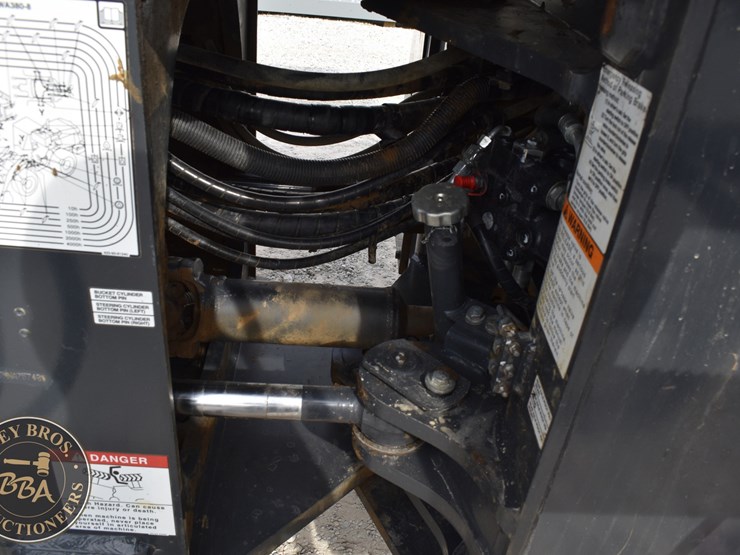 2021-komatsu-wa380-8-image-31