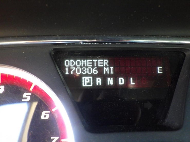 2013-gmc-acadia-image-14