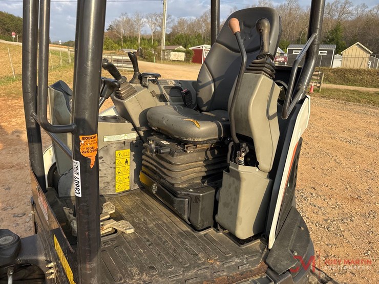 2020-bobcat-e26-image-24