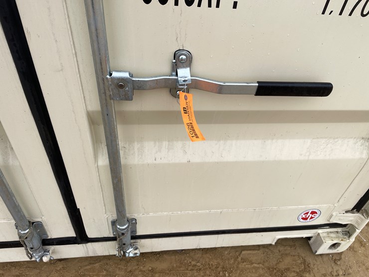 #115-•-20'-shipping-container-image-5