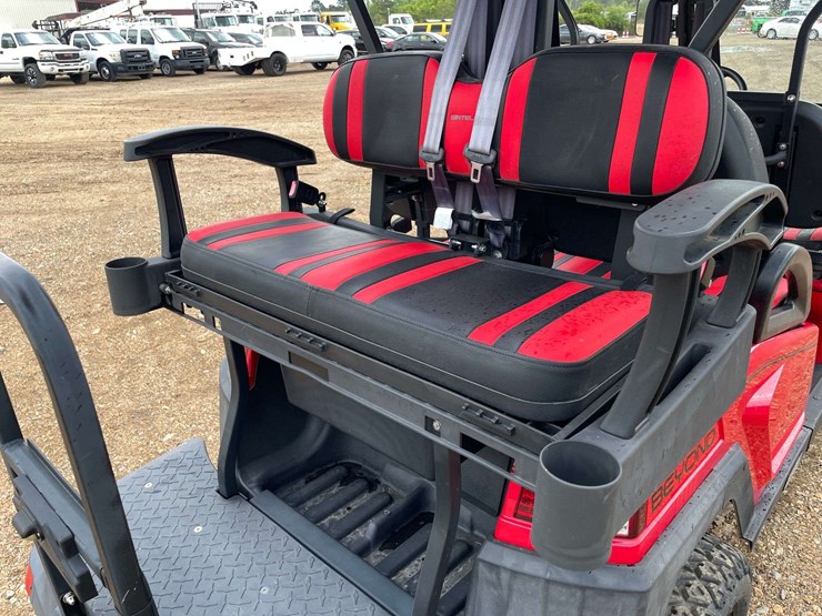 2023-bintelli-48-volt-electric-6-seater-golf-cart-w/-on-board-charger-(46-miles-showing)-image-15