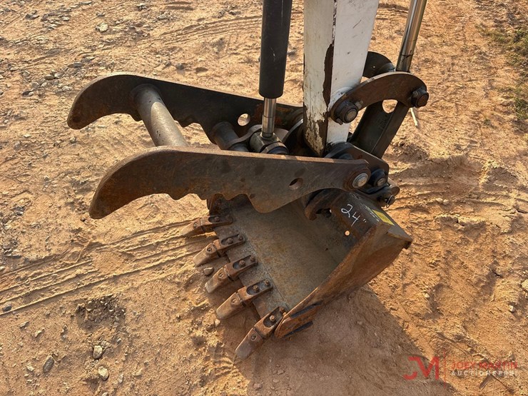 2020-bobcat-e26-image-15