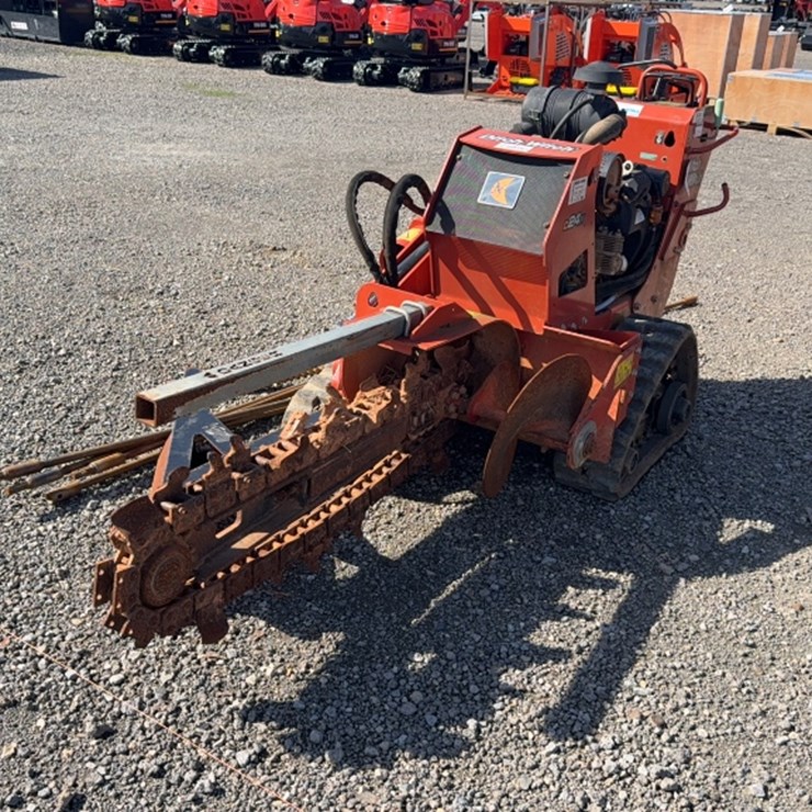 2019 DITCH WITCH C24X