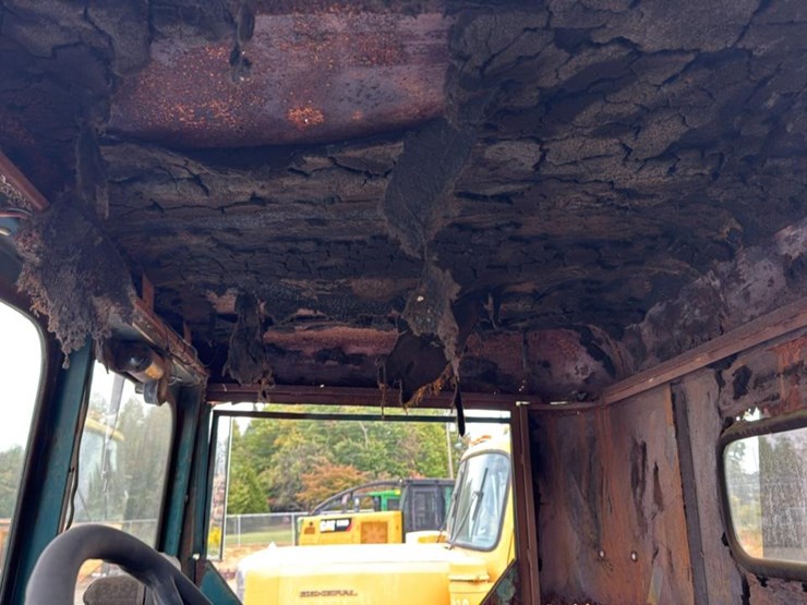 1969-caterpillar-3208-image-16