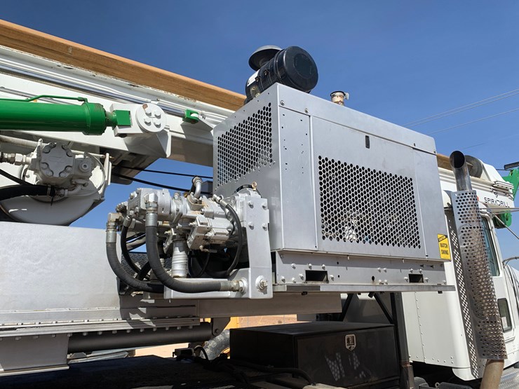 2024-kenworth-t800-image-8