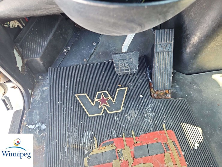 2014-western-star-4700-image-15