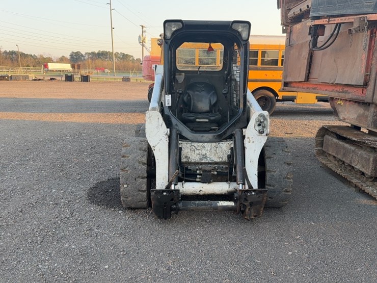 2019-bobcat-s630-image-2