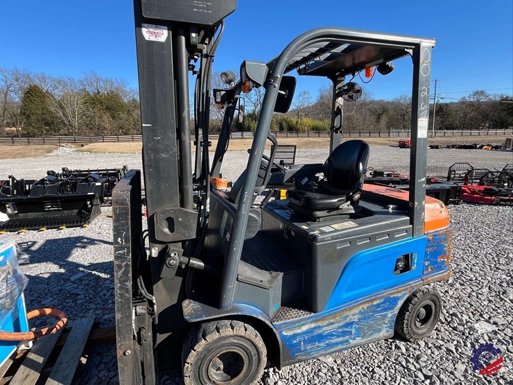 byd-ecb27c-electric-counterbalanced-forklift-image-21