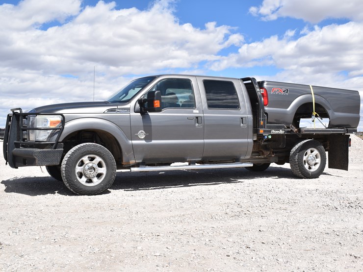 2013-ford-f250-xlt-image-1