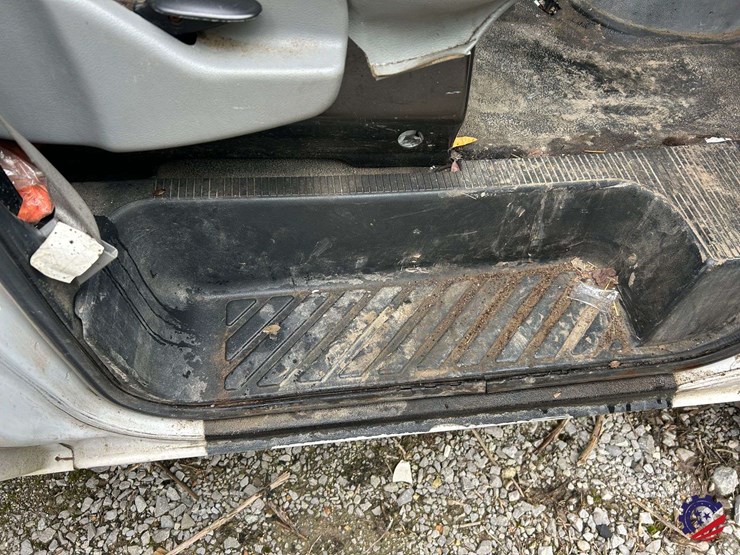 2017-ford-e450-image-47