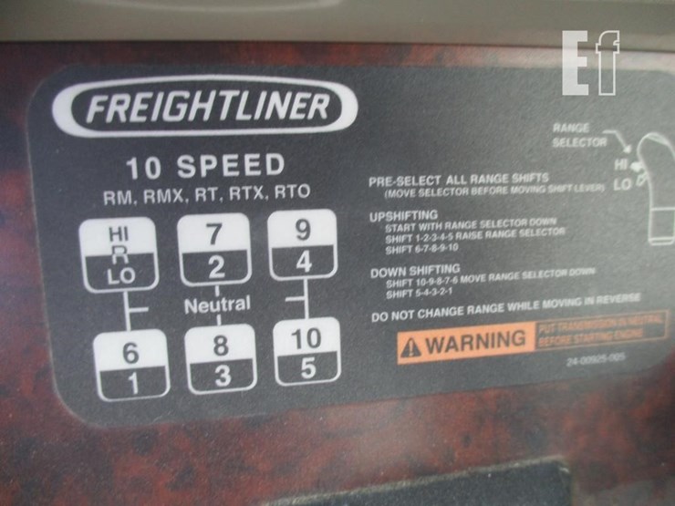 2009-freightliner-columbia-120-image-14