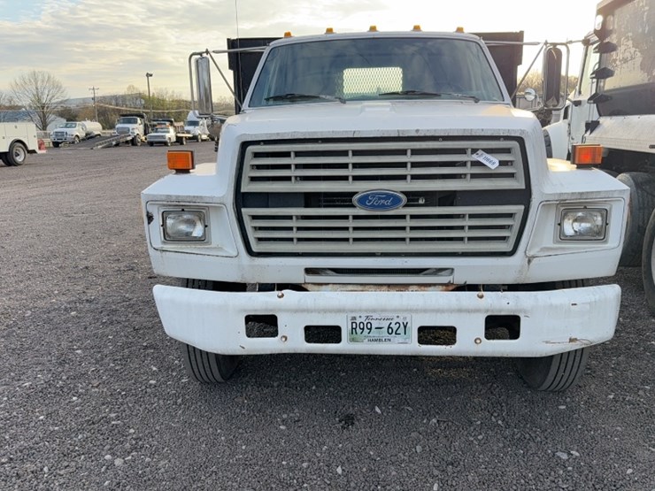 1994-ford-f700-image-2