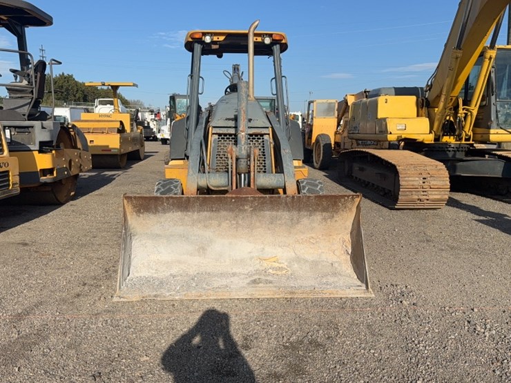 john-deere-310-image-2