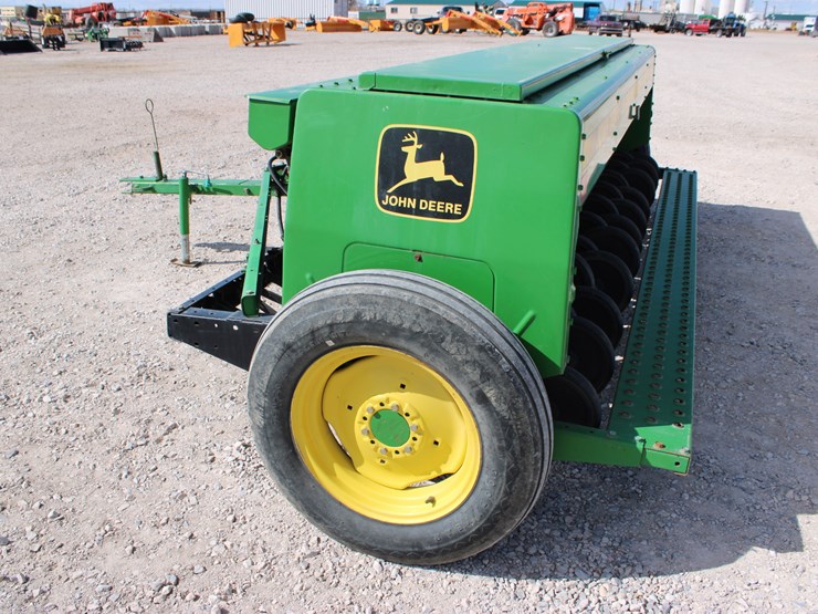 john-deere-450-image-26