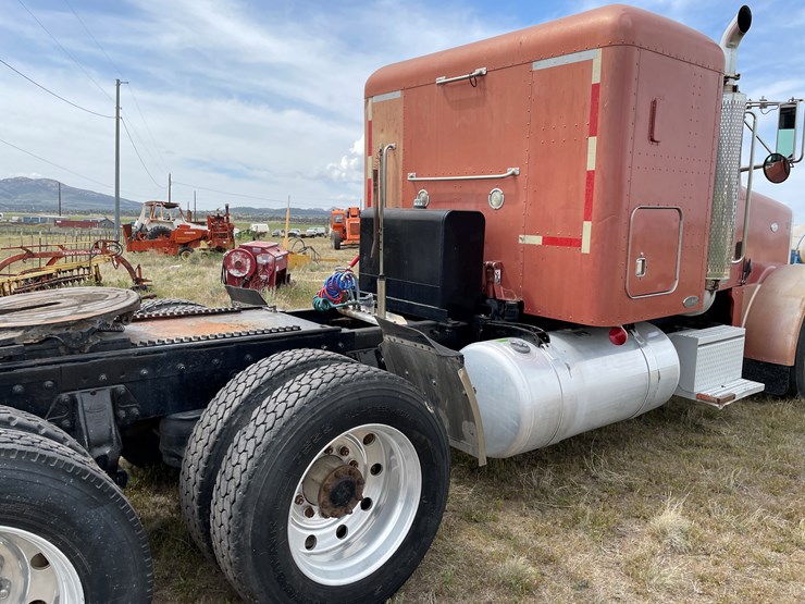 1998-peterbilt-378-image-23