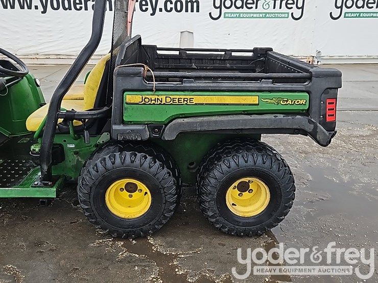 2013-john-deere-gator-image-11