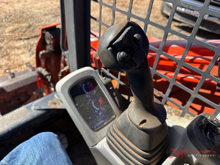 2017-kubota-svl75-2-image-18