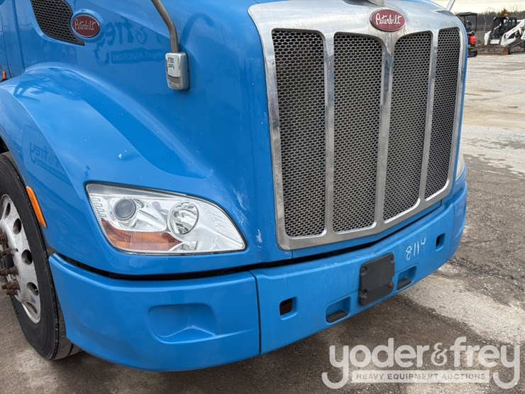 2018-peterbilt-579-image-106