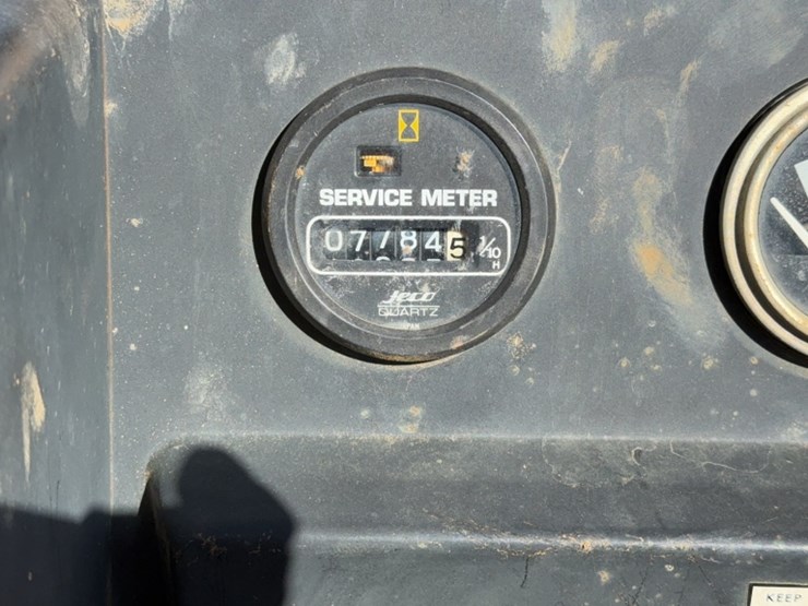 komatsu-d37e-2-image-14