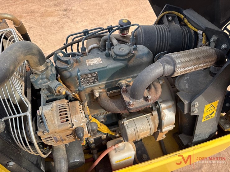 2018-bomag-bmp8500-image-12