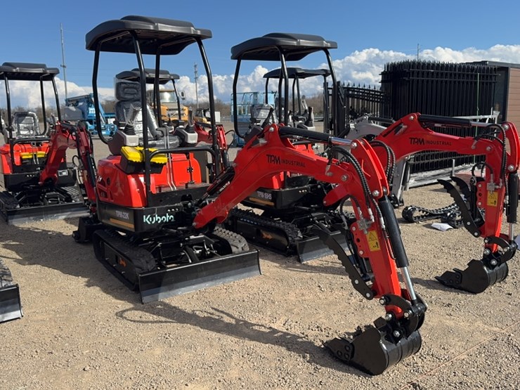 #1097-•-2025-tpm-22k-mini-excavator-image-2