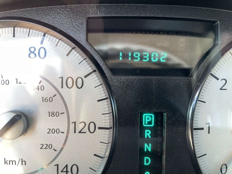 2010-chrysler-300-4-door-sedan-(119,302-miles)-image-26