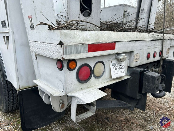 2009-international-7400-image-38