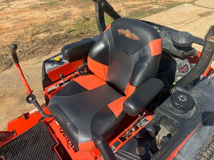 2016-badboy-outlaw-xp-61"-zero-turn-mower-(723.8-hours)-image-7