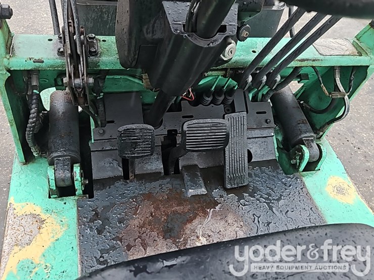 2001-mitsubishi-fgc25-image-21