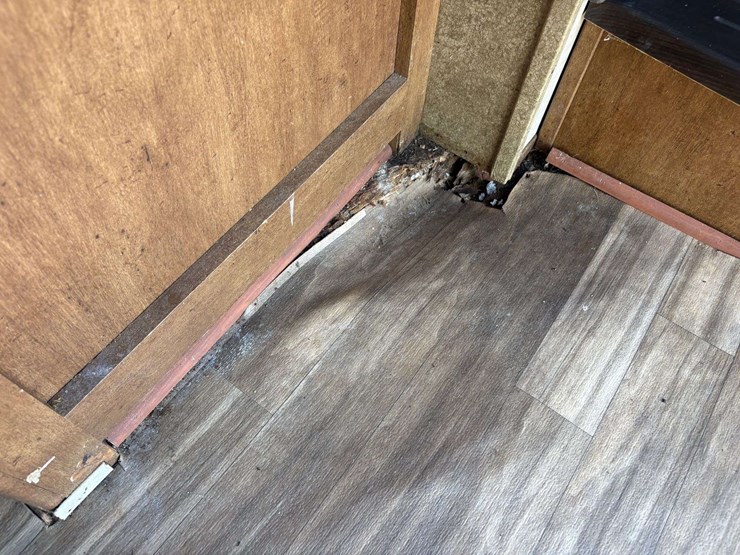 2016-forest-river-sabre-5th-wheel-travel-trailer-image-18